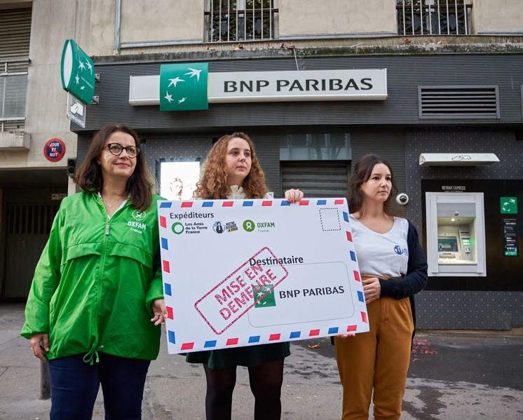 Ensemble, faisons condamner la banque la plus polluante de France !